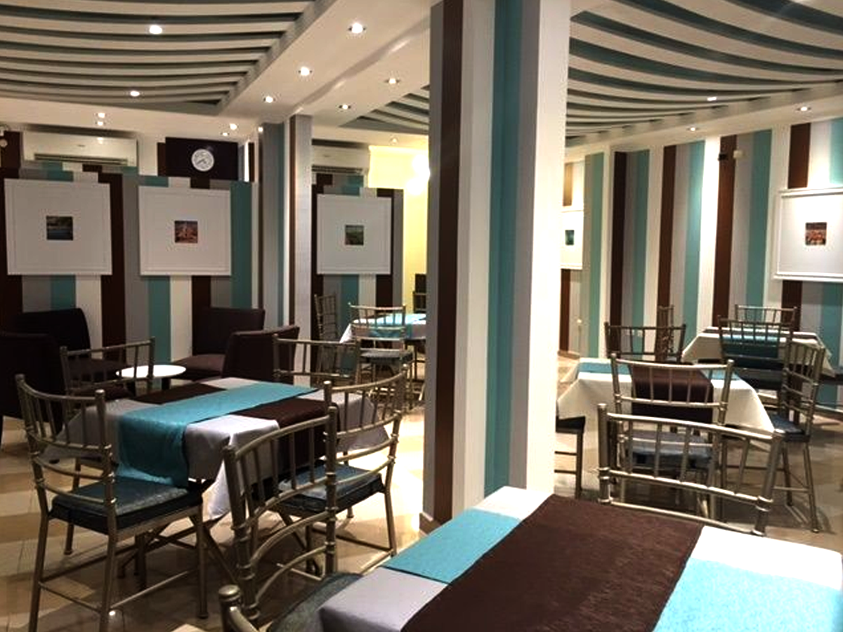 Tips para pintar paredes de colores oscuros